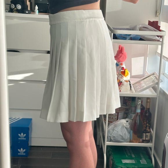 Zara Pleated White Skirt - Picture 7 of 7